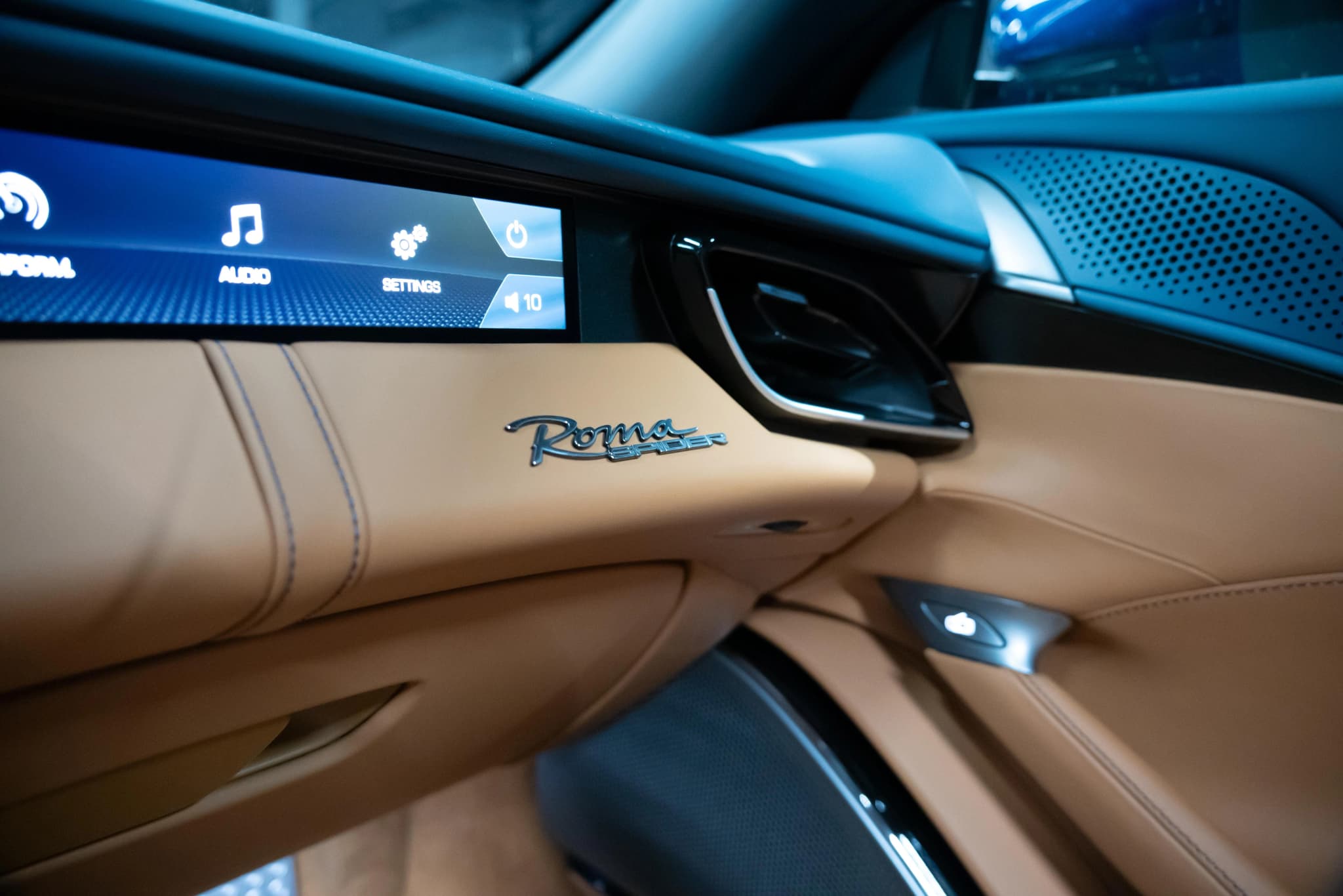 Ferrari Roma Spider