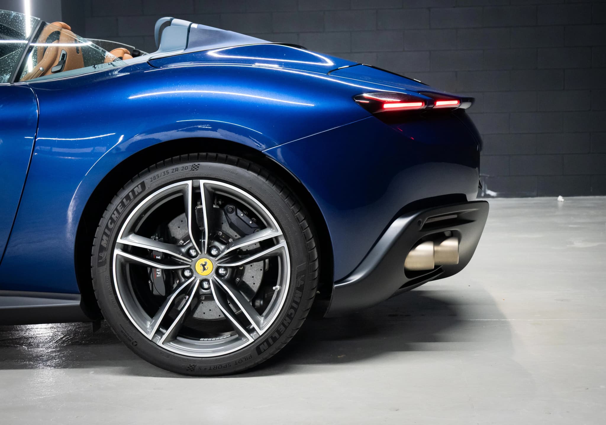 Ferrari Roma Spider