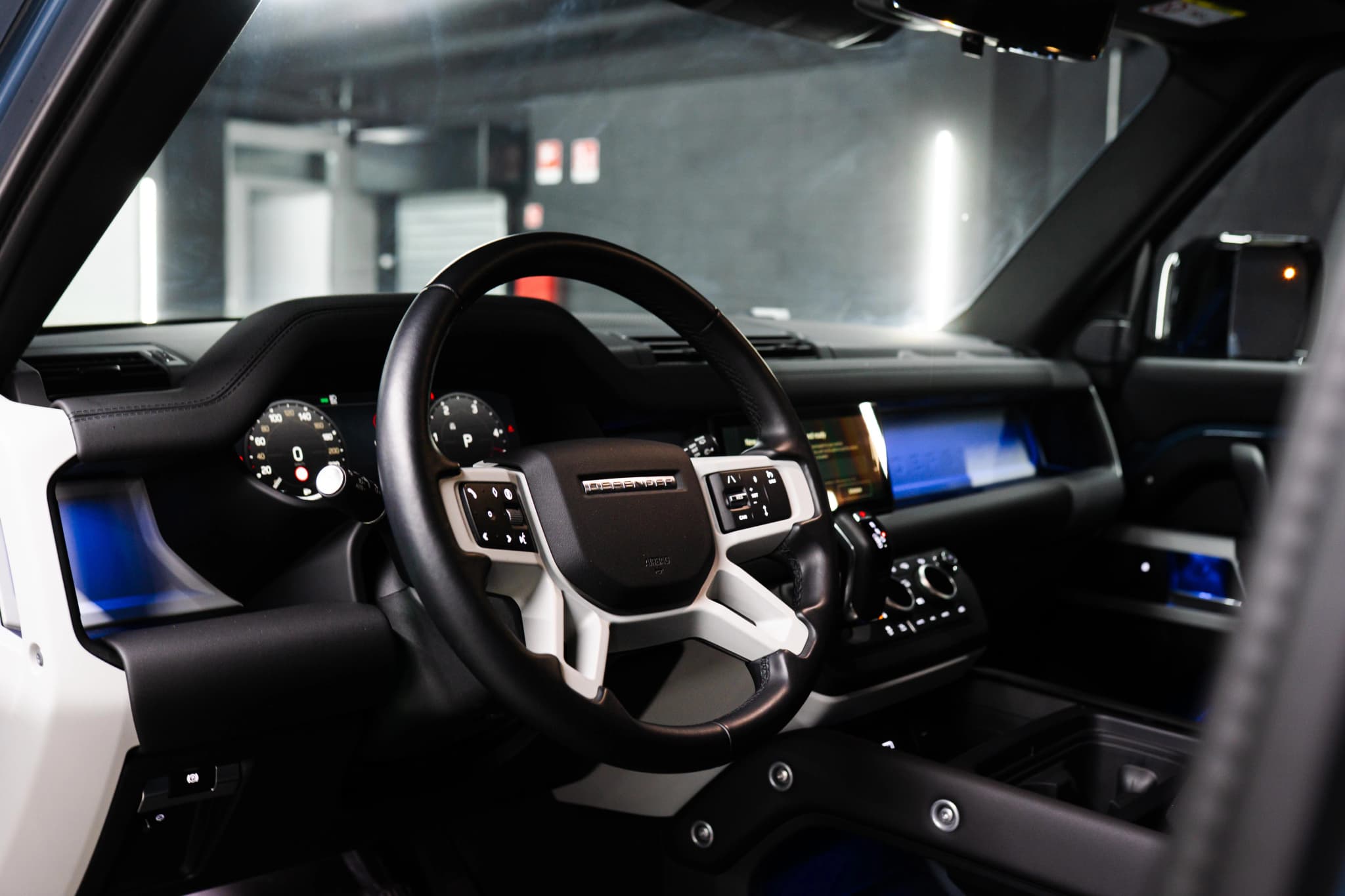 Land Rover Defender 110