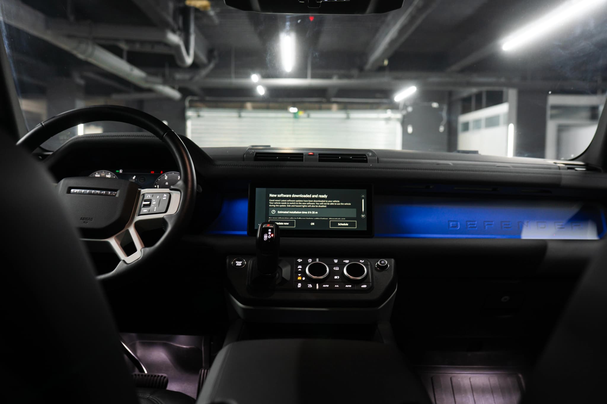 Land Rover Defender 110