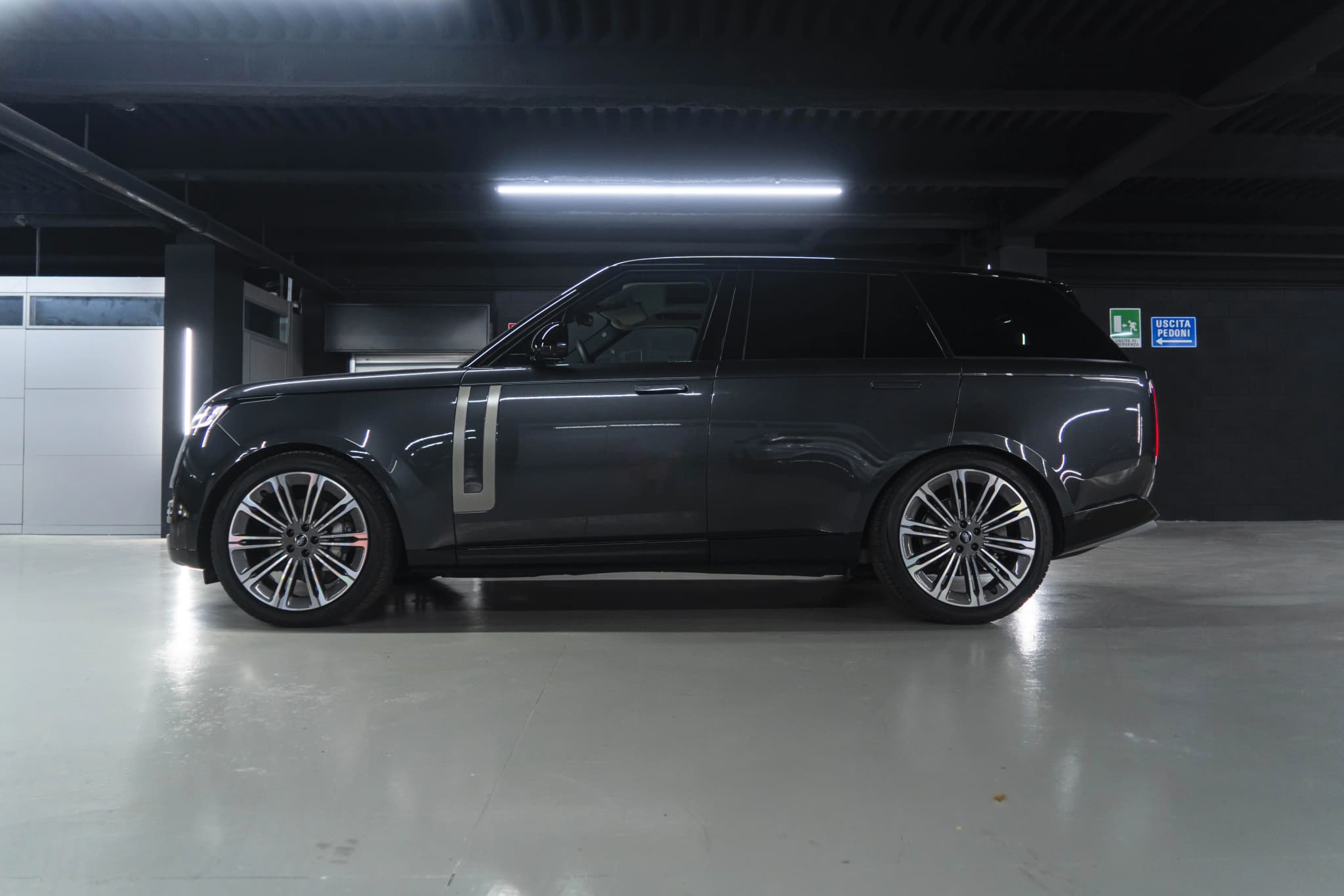 Range Rover L460