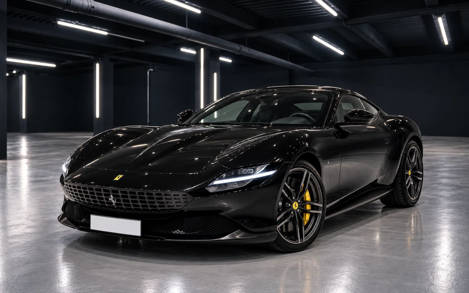 Noleggio Ferrari Roma Coupé Nero — Foto 1 | Rial Rent