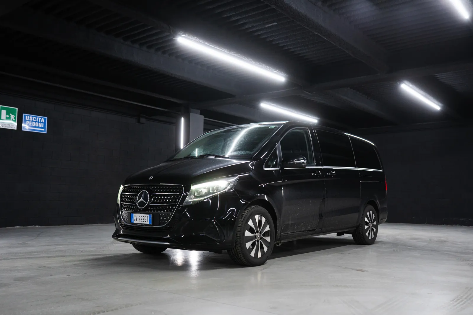 Mercedes V250d 2024 Black rental | Rial Rent