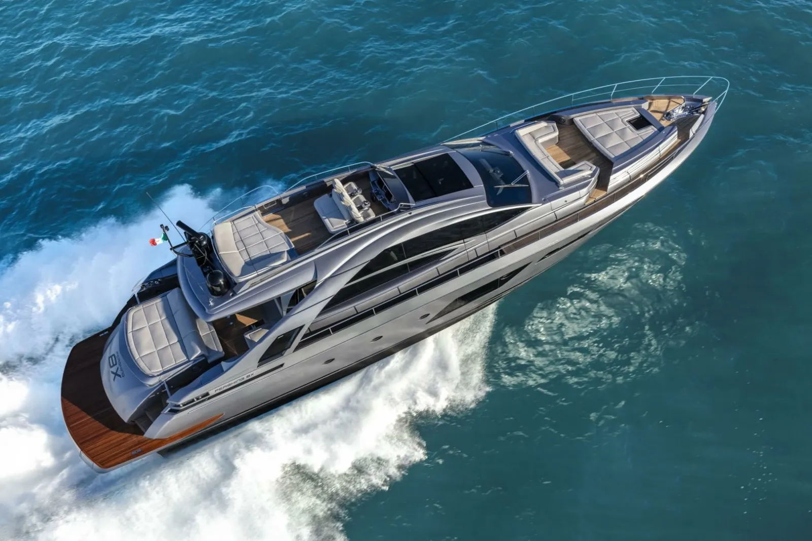 Noleggio Pershing 8X Costa Smeralda